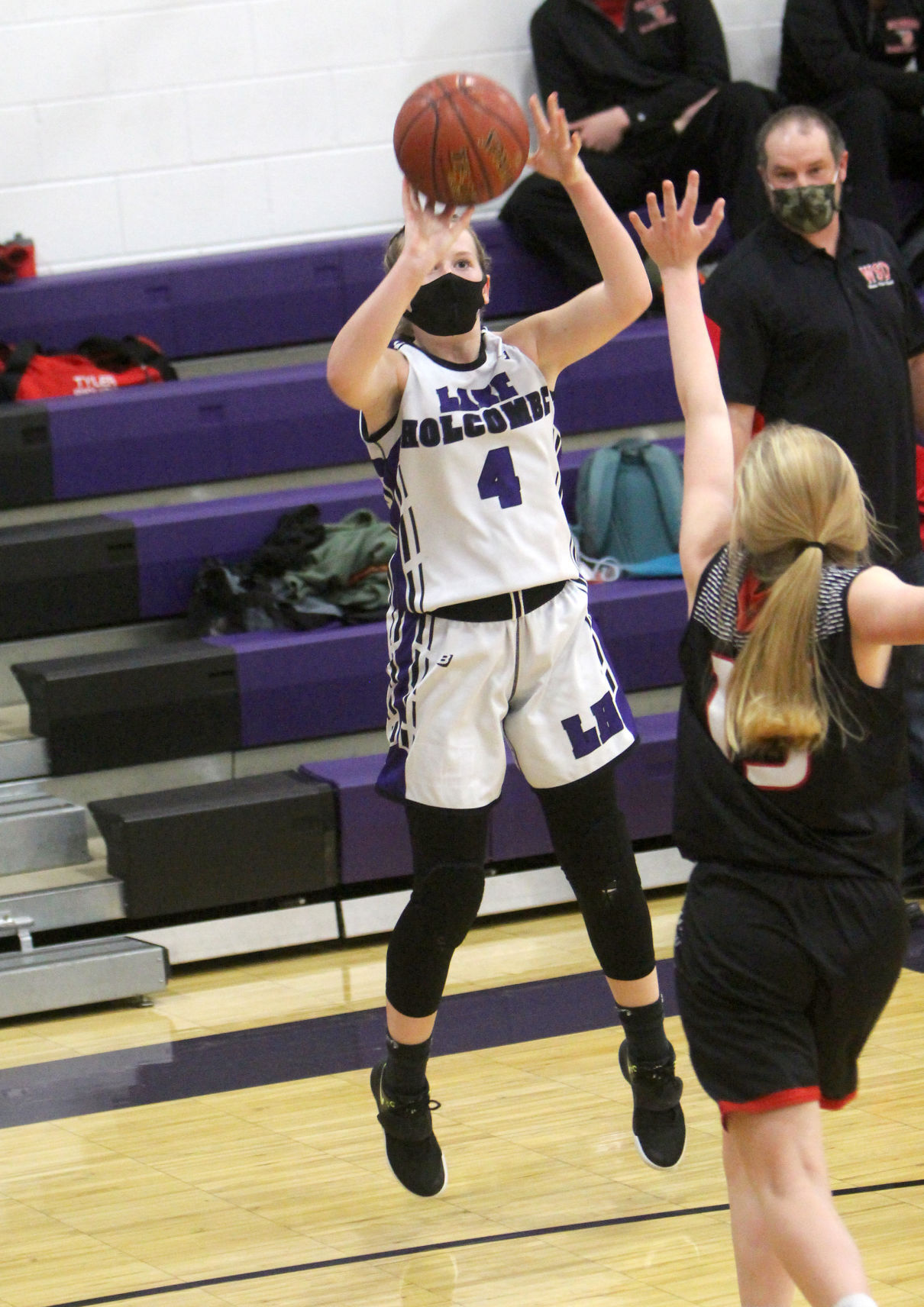 Winter at Lake Holcombe girls basketball 1-5-21